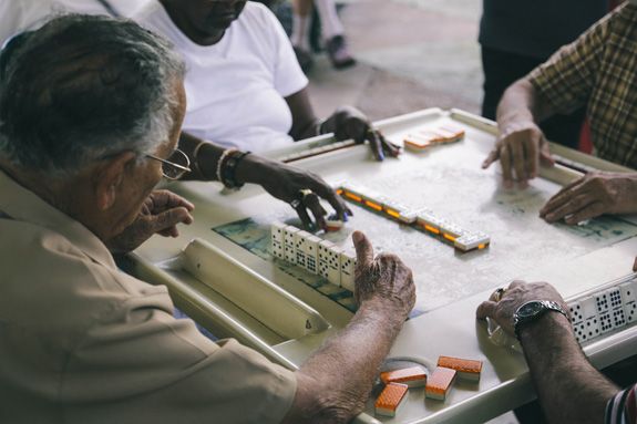 Panduan Menjadi Juara di Turnamen Domino Bet